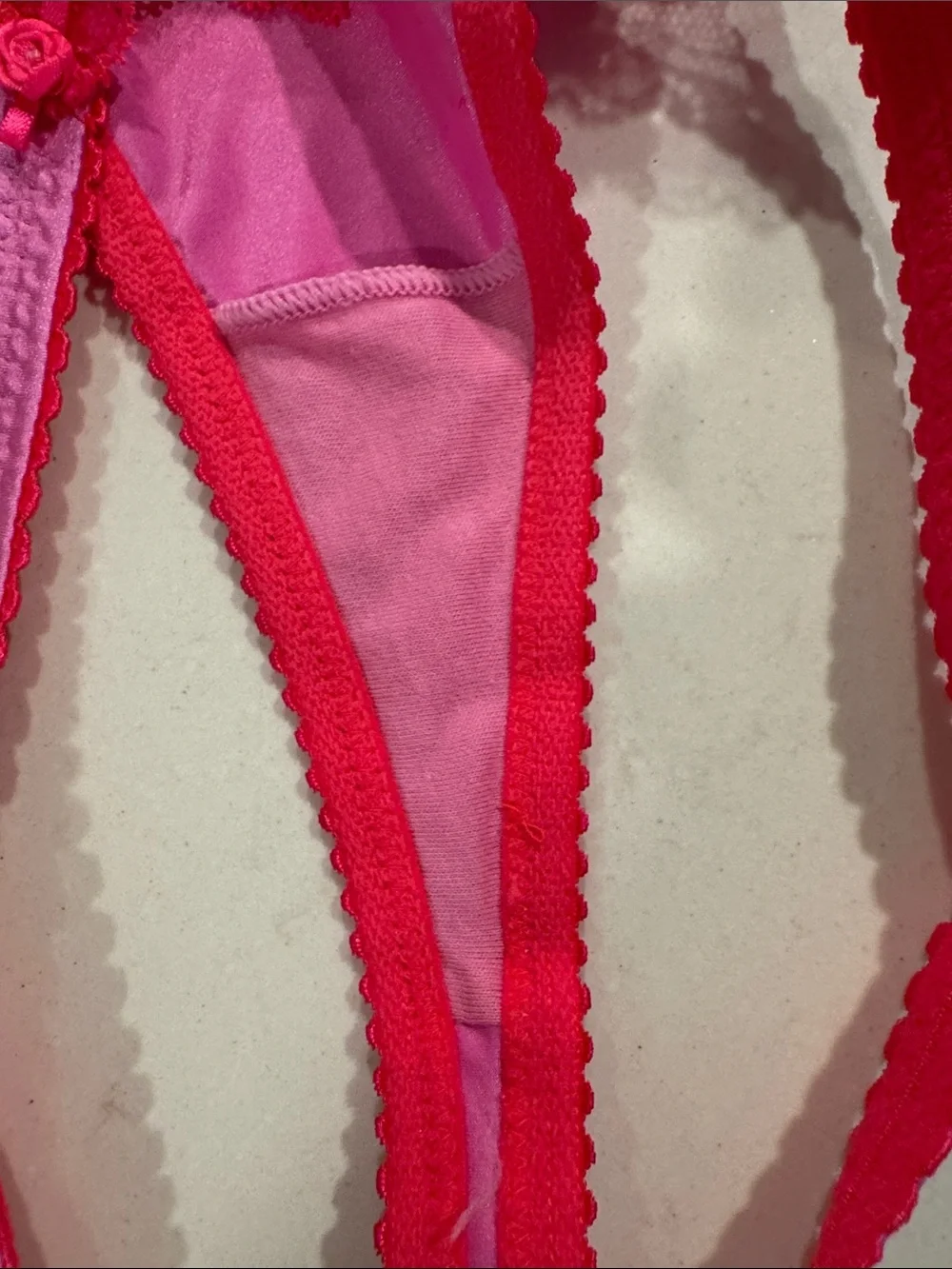 SKIMS Pink Satin Underwire Bra & Hot-Pink Lace Thong Set - Picture 8 of 10